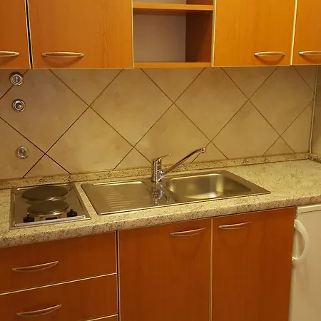 Mirakul Apartment *