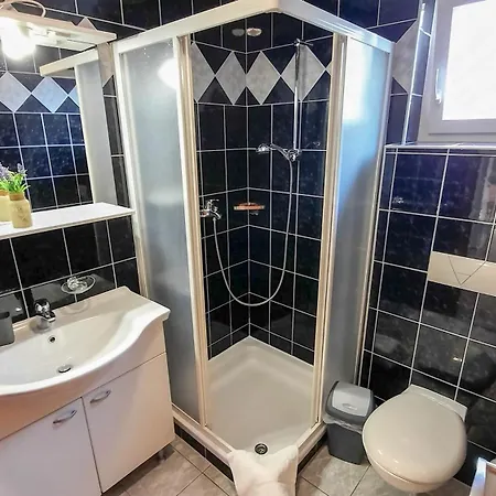 Mirakul شقة لوبار