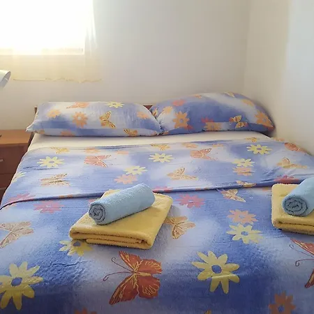 Mirakul Apartment