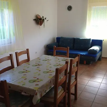 Apartment Mirakul *